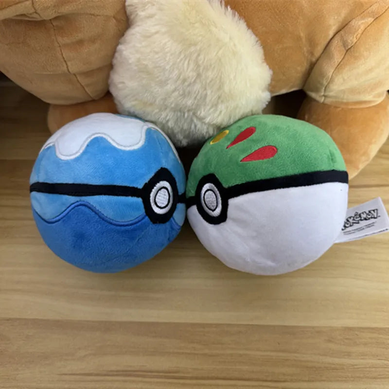 Poké Ball Plush – 12 cm